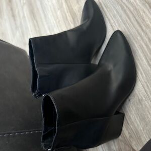 a new day Sleek Black Ankle Booties women sz 10